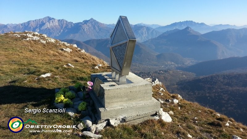 12 Monumento a ricordo di una sciagura.jpg